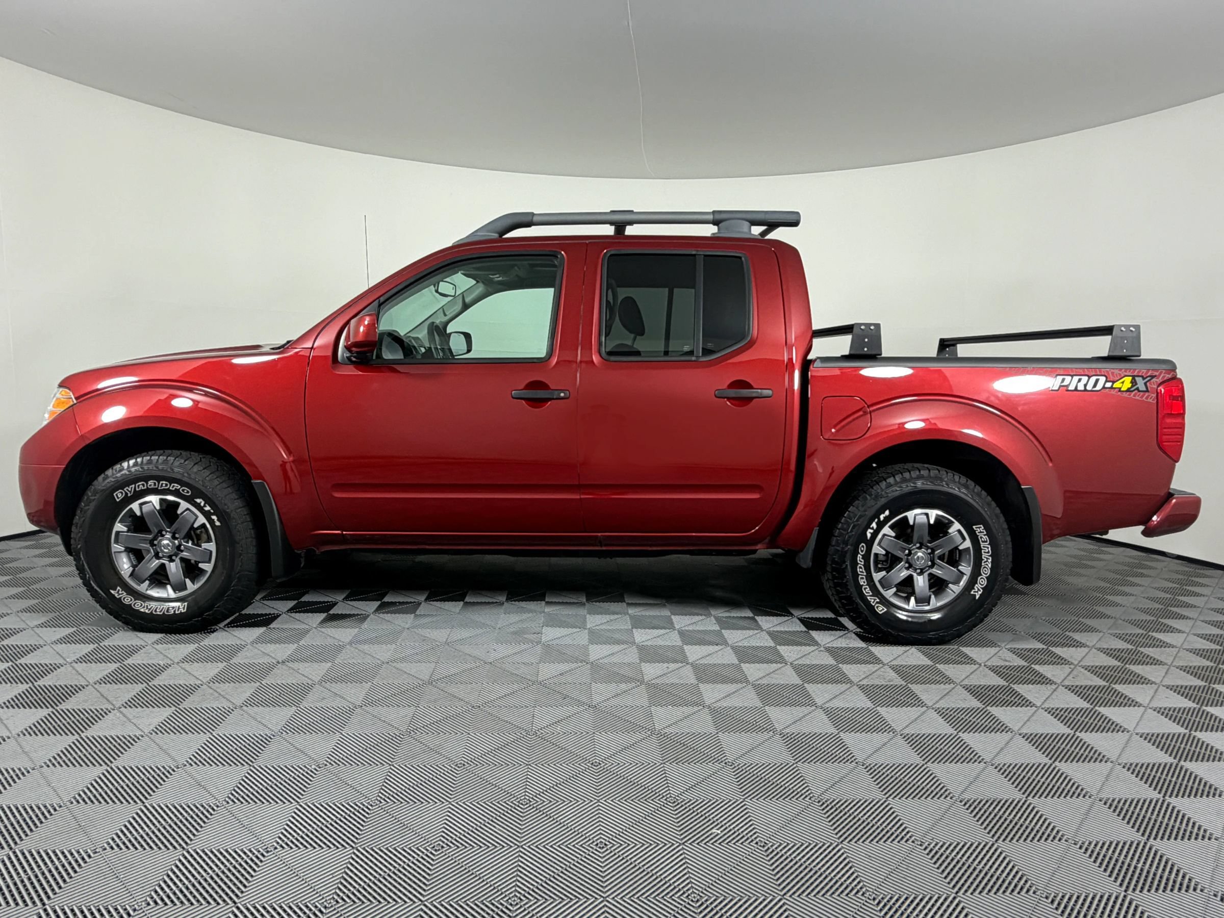 Used 2021 Nissan Frontier PRO-4X w/ Pro-4x Utility Package AWD/4WD image 6