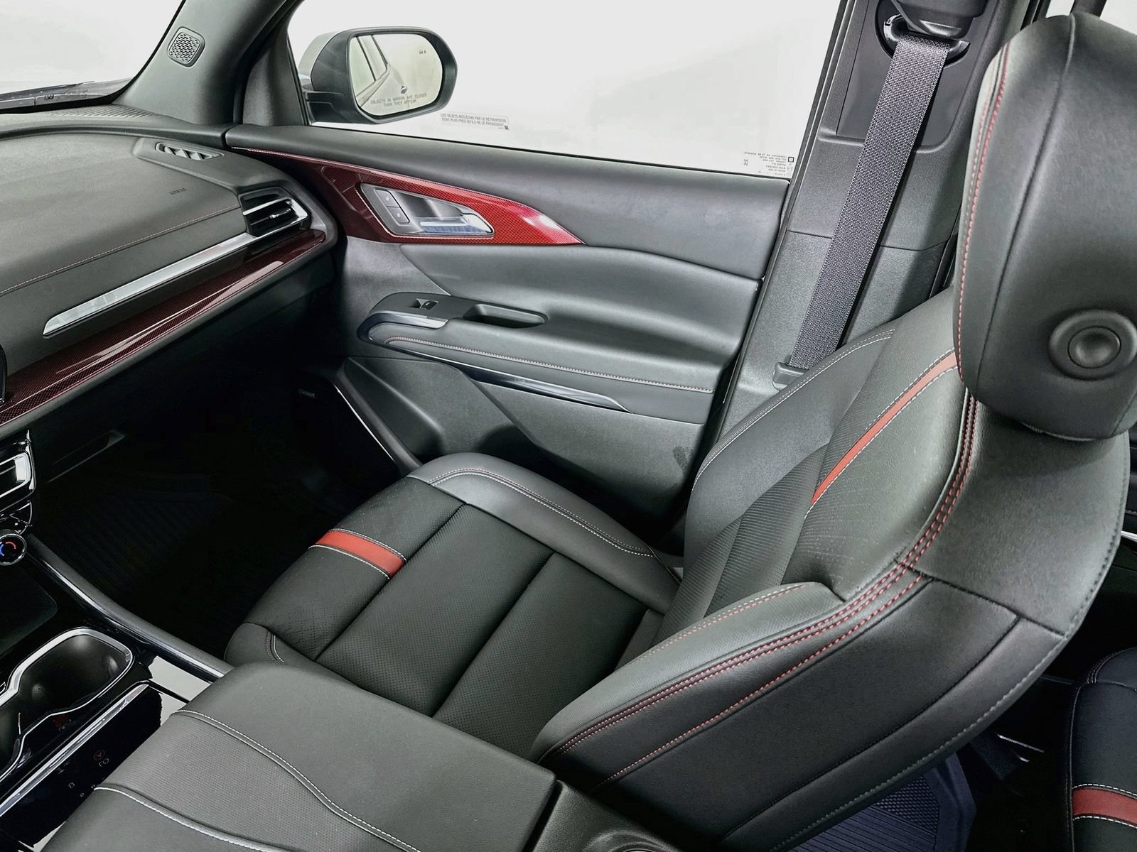 Used 2026 Chevrolet Traverse RS w/ LPO, Floor Liner Package AWD/4WD image 26