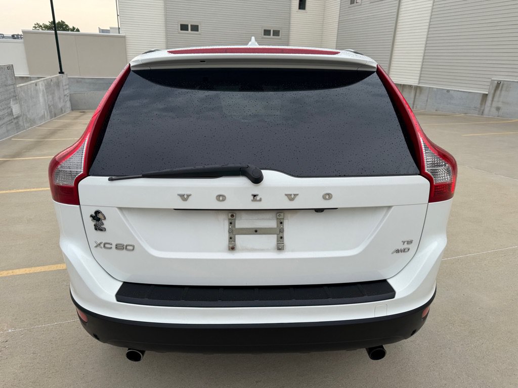 Used 2010 Volvo XC60 T6 AWD/4WD image 4