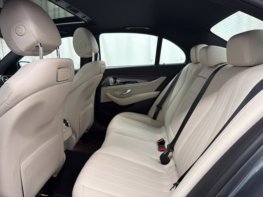 Used 2018 Mercedes-Benz E 300 image 22