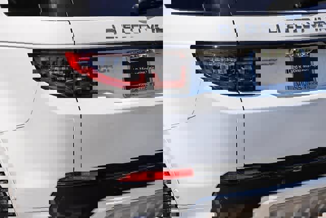 New 2024 Land Rover Discovery Sport S image 9