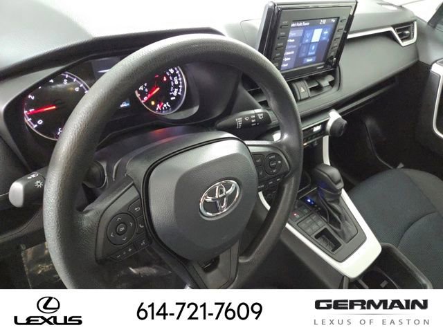 Used 2022 Toyota RAV4 LE image 18