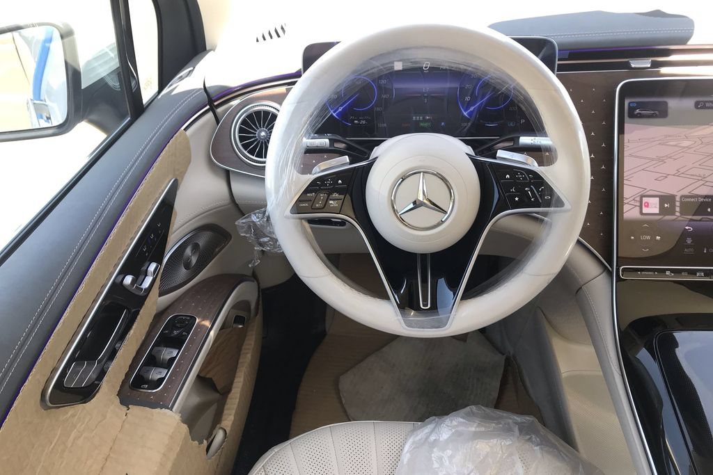 Used 2023 Mercedes-Benz EQS 450+ SUV image 13
