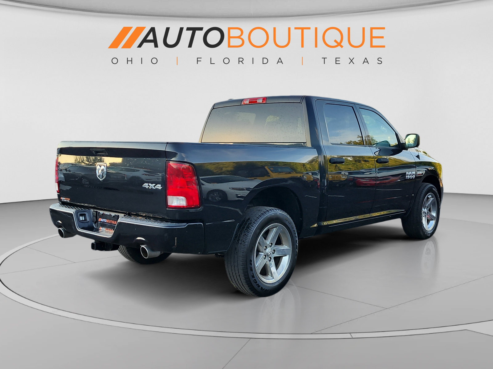 Used 2017 RAM 1500 Express AWD/4WD image 5