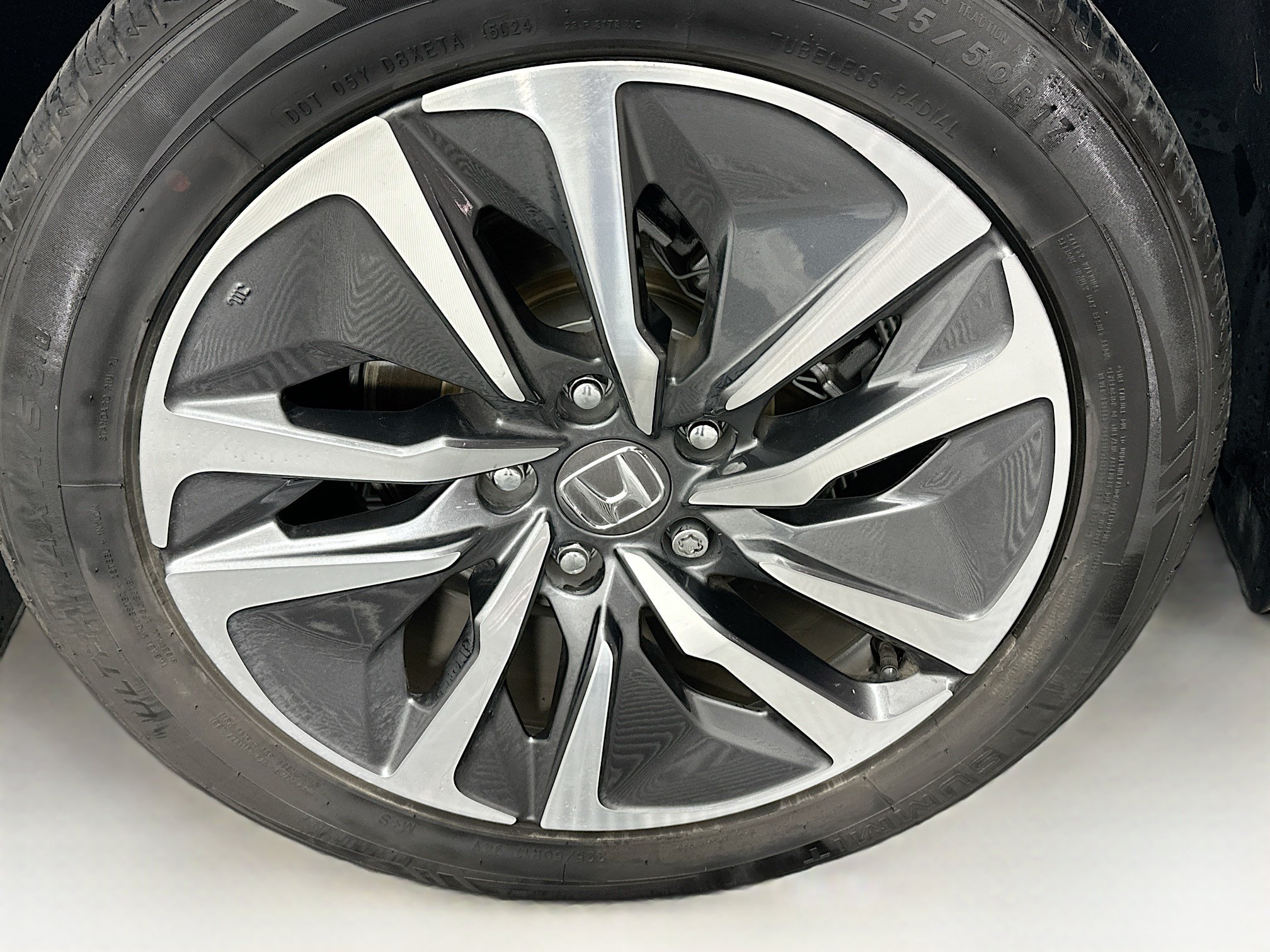 Used 2021 Honda Accord EX image 11