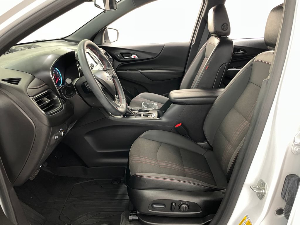 Certified 2024 Chevrolet Equinox RS w/ LPO, Floor Liner Package FWD image 7
