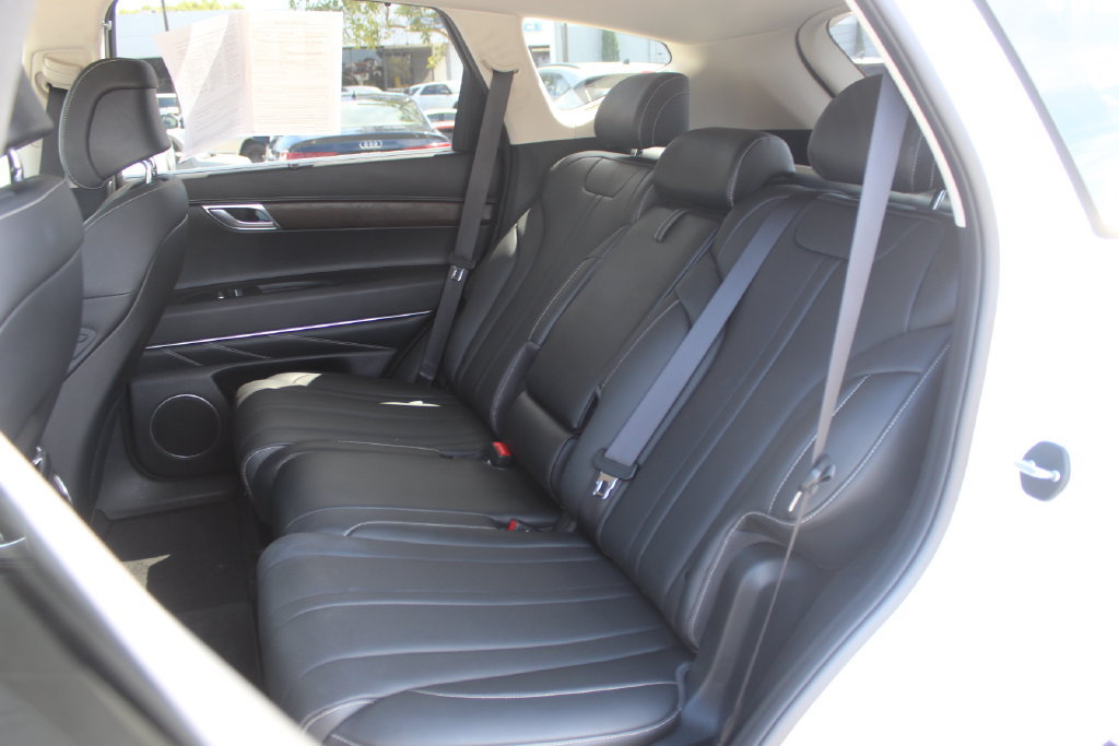 Used 2021 Genesis GV80 3.5T AWD/4WD image 17