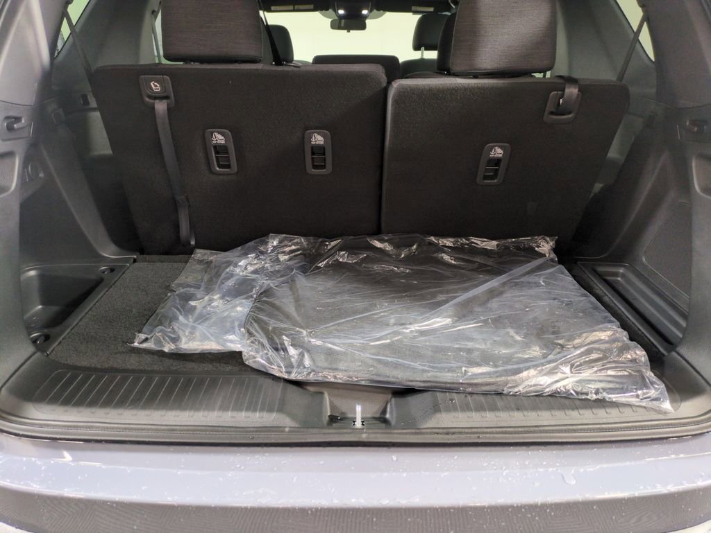 Used 2025 Honda Pilot Sport image 25