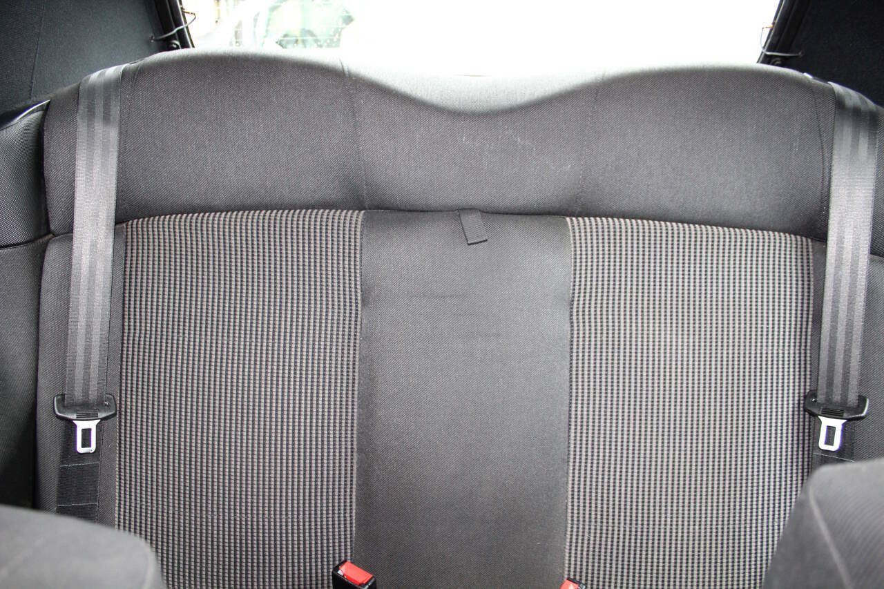 Used 2001 Volkswagen Cabrio GL FWD image 14