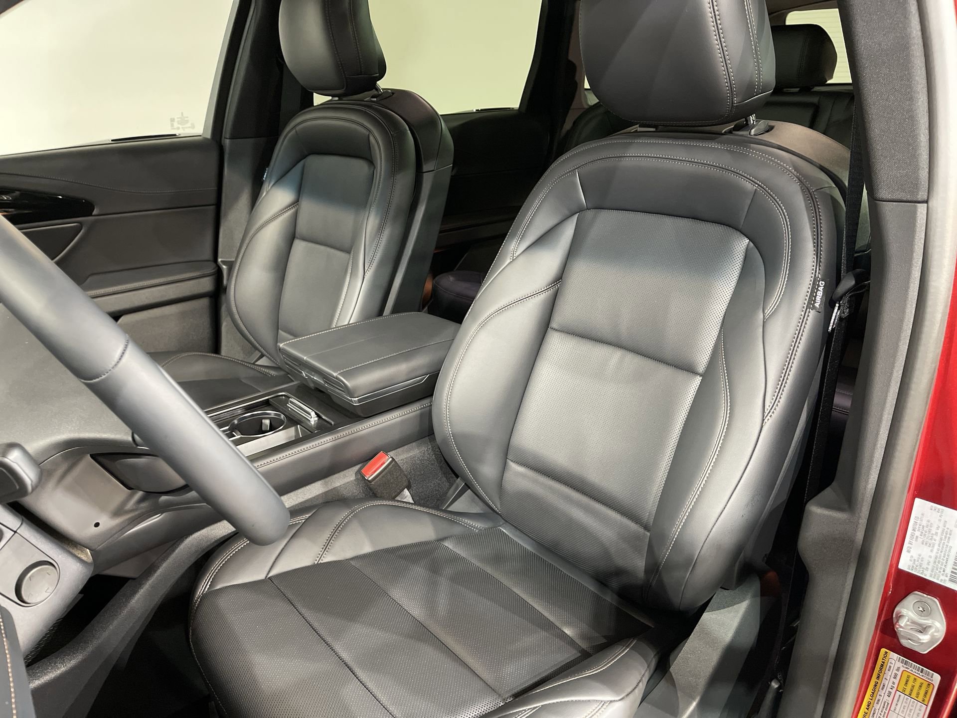 New 2024 Lincoln Nautilus Premier w/ Equipment Group 102A image 15