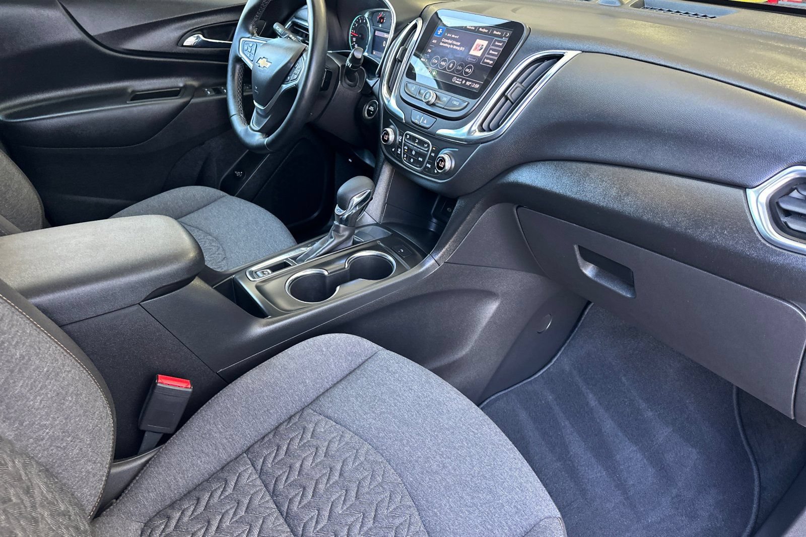 Used 2023 Chevrolet Equinox LT FWD image 21