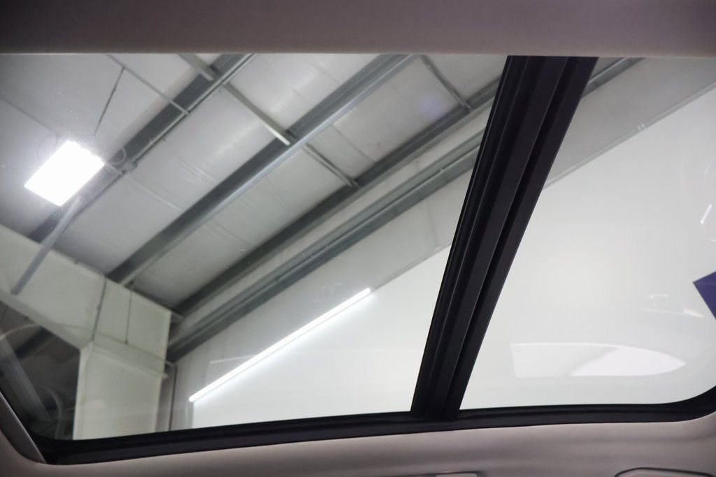 Used 2023 Volvo XC60 B5 Ultimate w/ Climate Package image 26