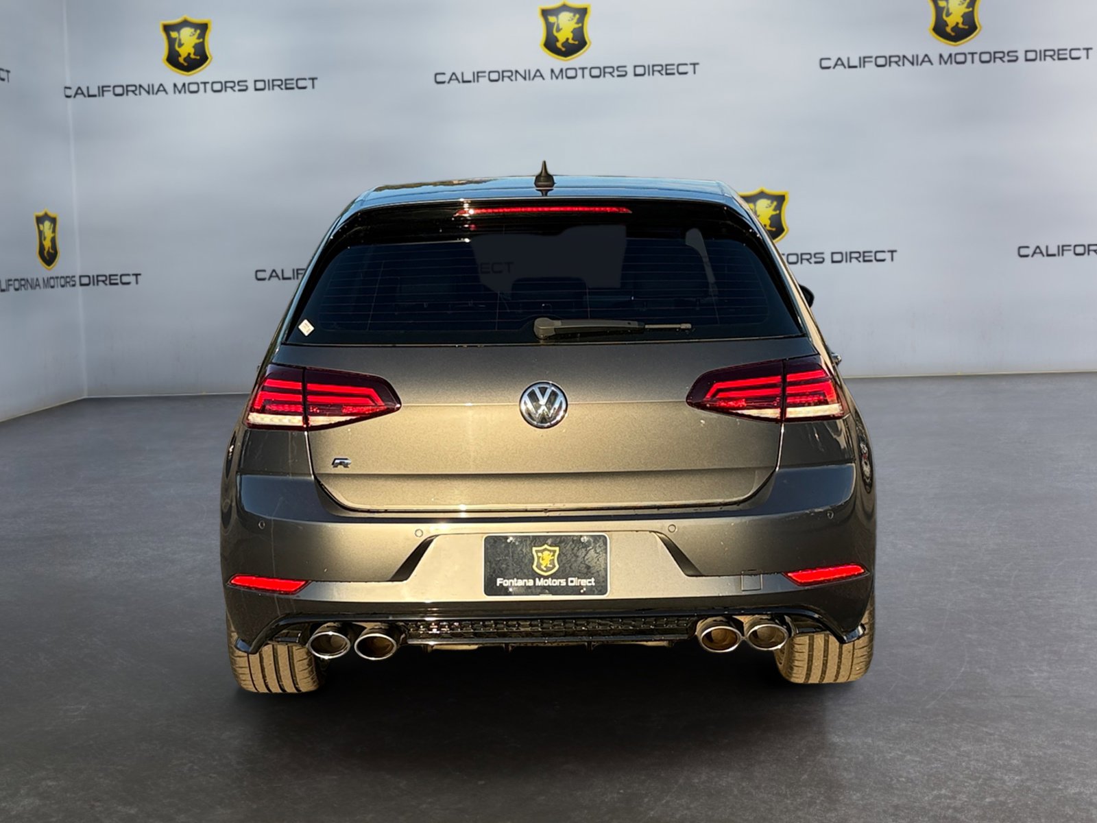 Used 2019 Volkswagen Golf R 4-Door image 4