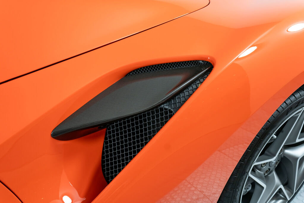 Certified 2021 Ferrari F8 Tributo RWD image 21