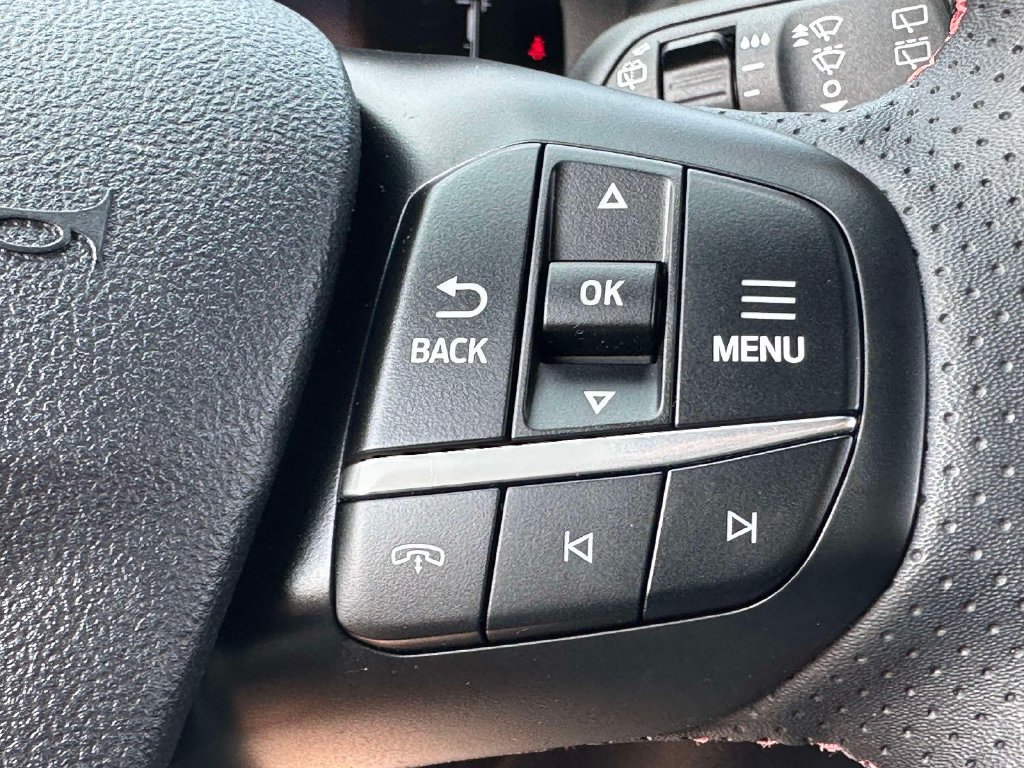Certified 2024 Ford Escape ST-Line w/ Tech Pack #1 AWD/4WD image 15