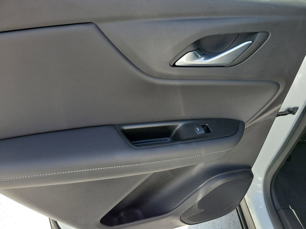 Used 2024 Chevrolet Blazer LT FWD image 10