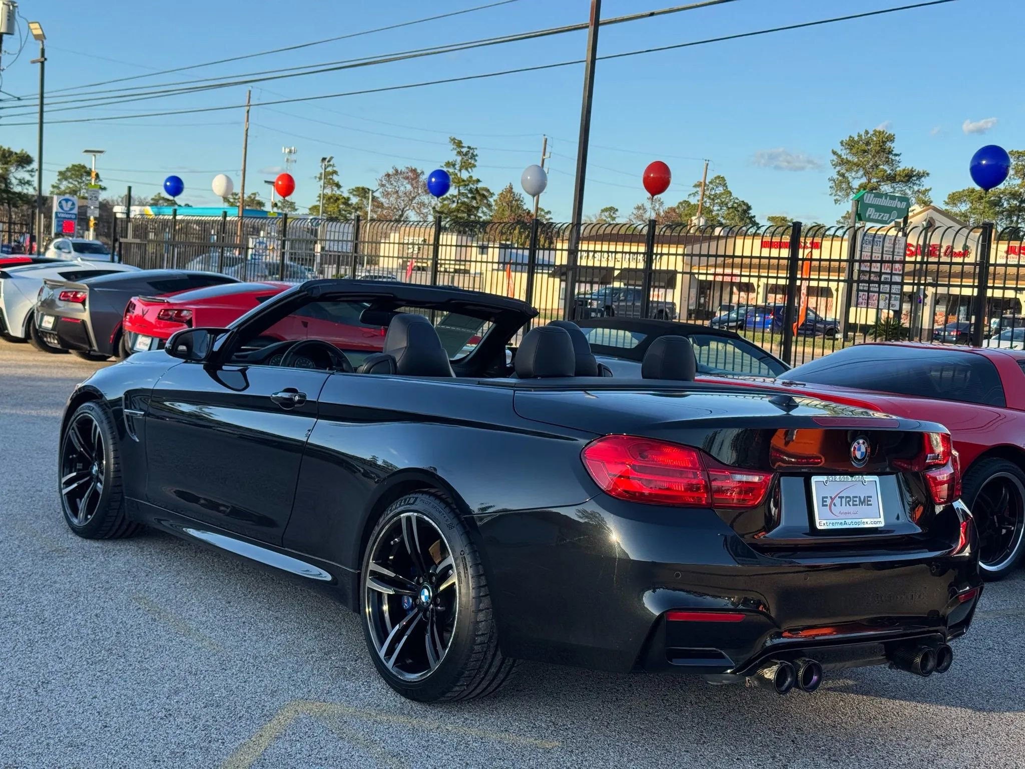 Used 2015 BMW M4 Convertible image 8