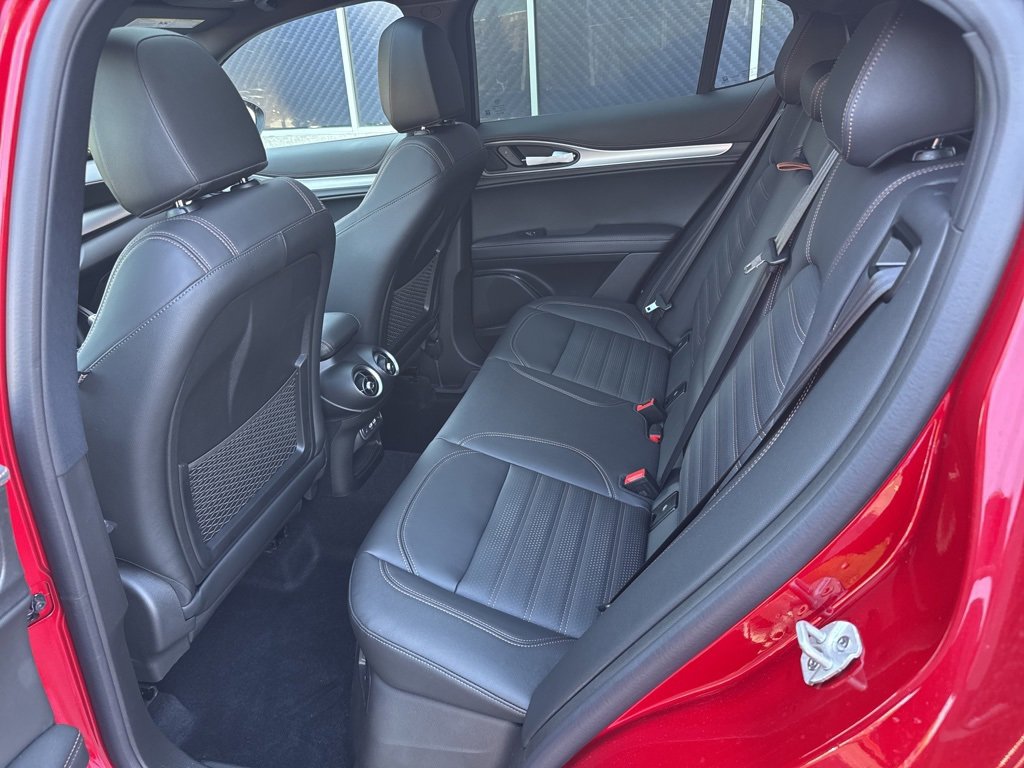 New 2025 Alfa Romeo Stelvio Sprint image 18