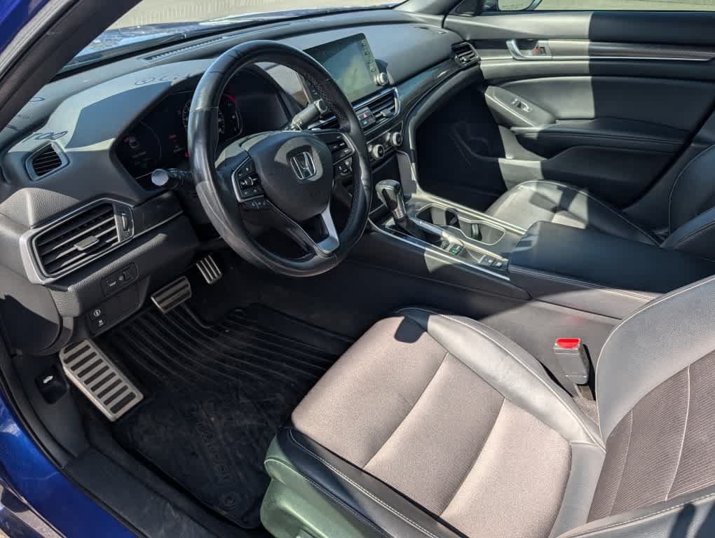 Used 2018 Honda Accord Sport image 7