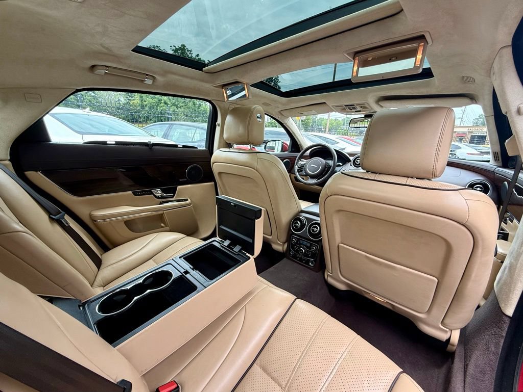 Used 2013 Jaguar XJ L Portfolio AWD/4WD image 32