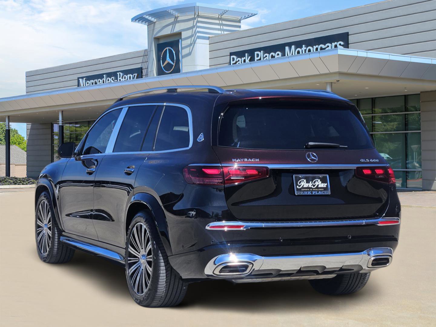 Certified 2024 Mercedes-Benz Maybach GLS 600 4MATIC image 4