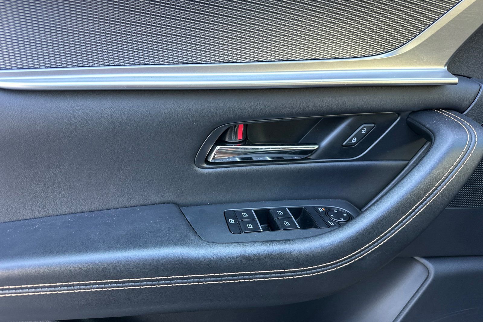 Certified 2025 MAZDA CX-70 3.3 Turbo w/ Premium Package image 11