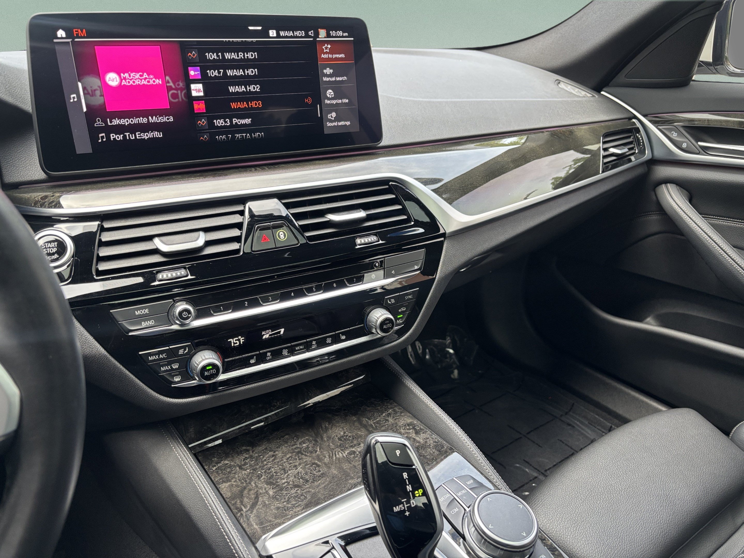Used 2023 BMW 540i w/ M Sport Package RWD image 14