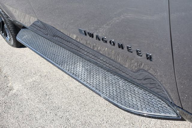 Used 2024 Jeep Wagoneer Series II AWD/4WD image 12