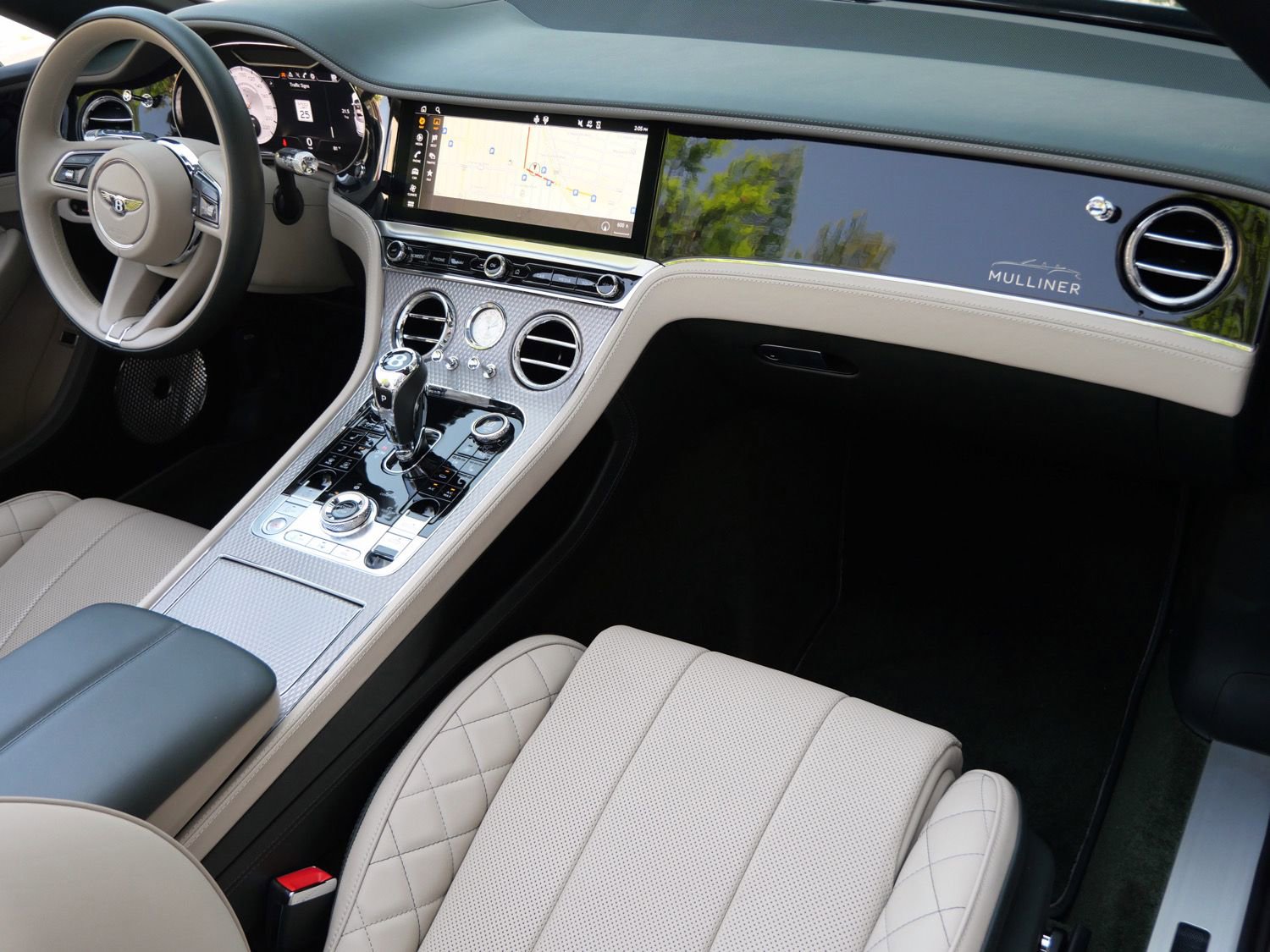Used 2022 Bentley Continental GT Mulliner AWD/4WD image 2