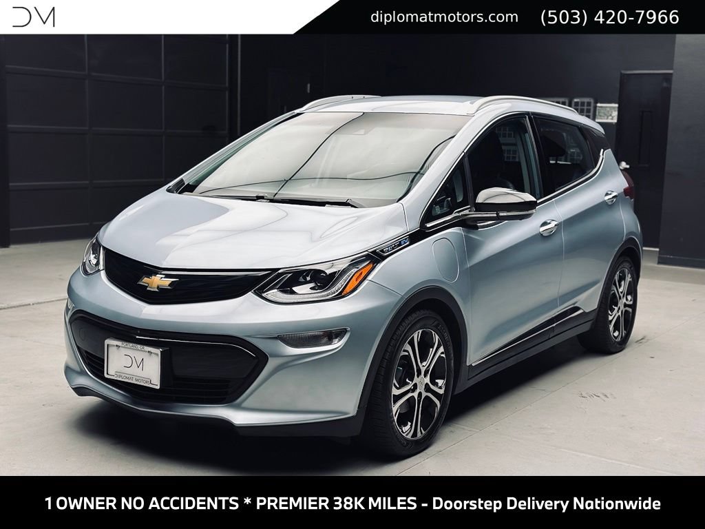 Used 2017 Chevrolet Bolt Premier w/ Driver Confidence II Package FWD image 1