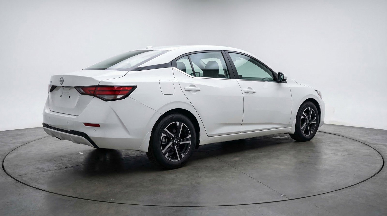 Used 2025 Nissan Sentra SV image 7