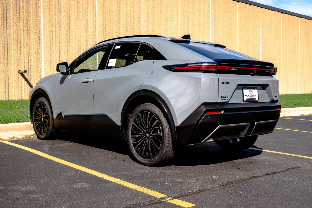 New 2026 Toyota C-HR AWD/4WD image 7