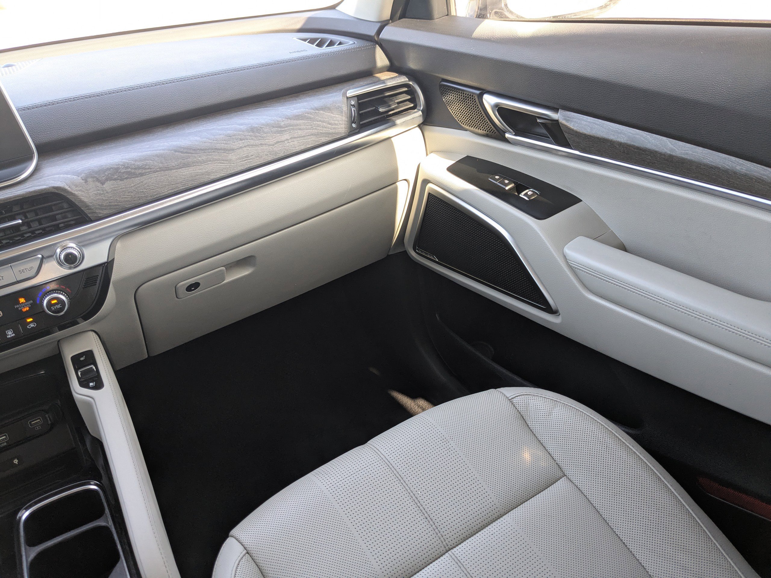 Certified 2021 Kia Telluride SX w/ Towing Package image 20