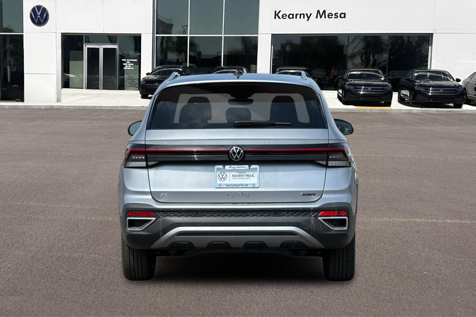 New 2026 Volkswagen Taos SE AWD/4WD image 5
