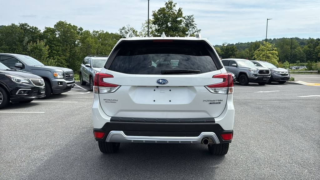 Certified 2023 Subaru Forester Touring AWD/4WD image 7