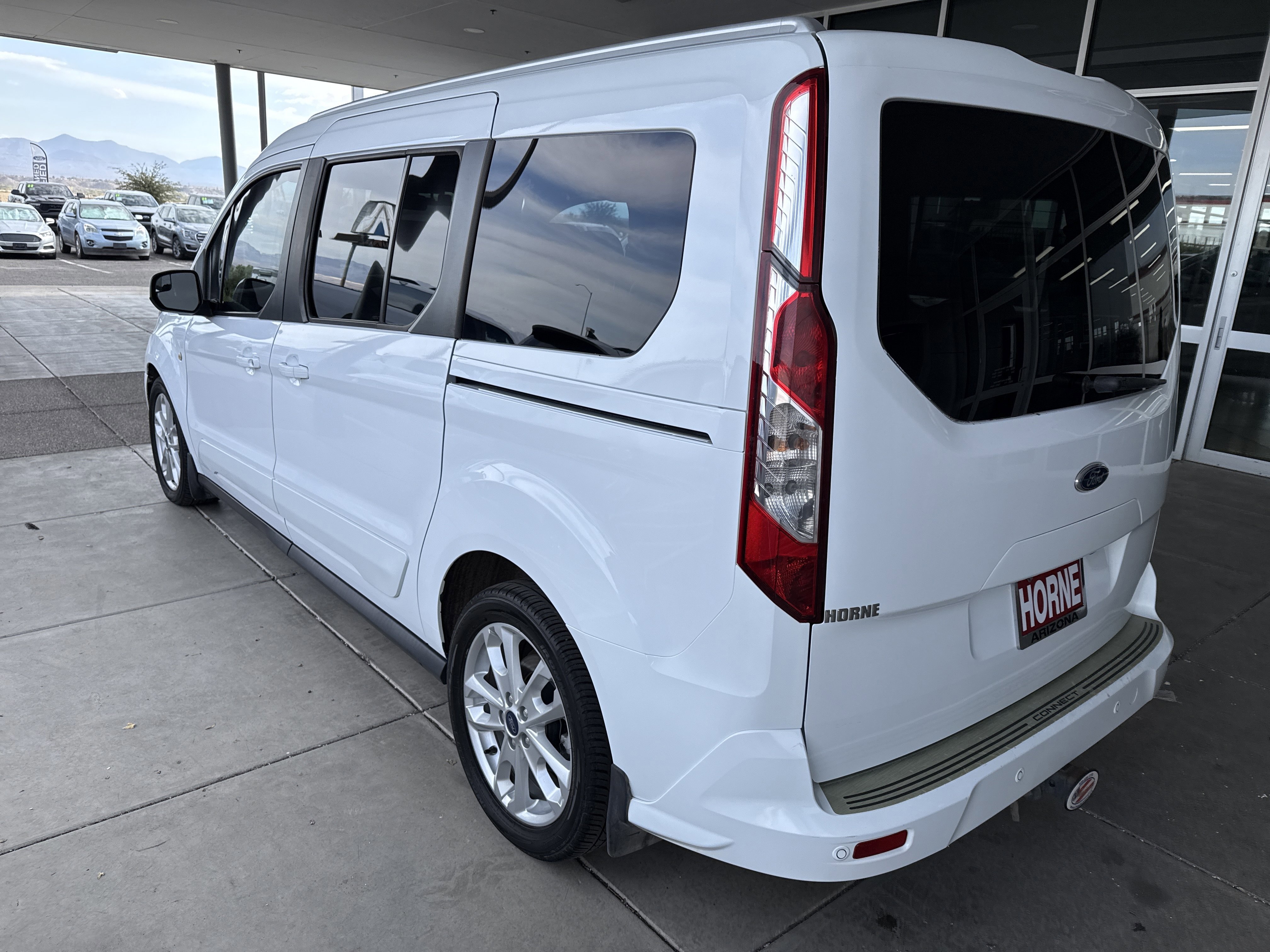 Used 2015 Ford Transit Connect Titanium image 6