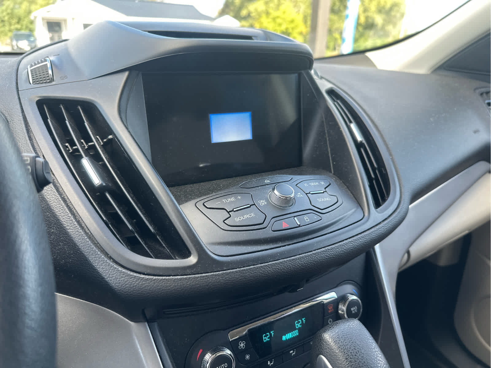 Used 2016 Ford Escape SE w/ Equipment Group 201A AWD/4WD image 17