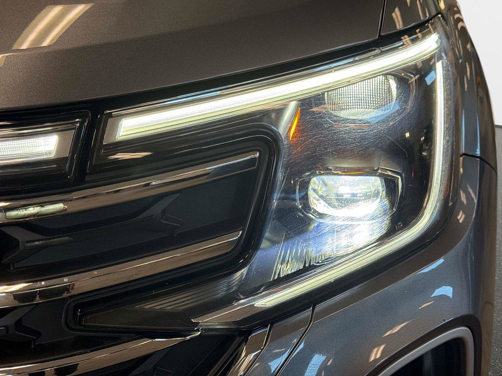 Used 2021 Nissan Rogue Sport S image 40