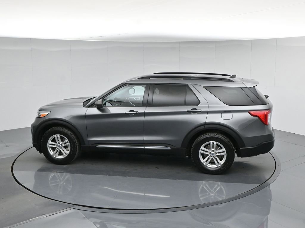 Certified 2022 Ford Explorer XLT w/ Equipment Group 202A image 60