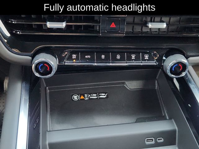 Used 2026 Chevrolet Tahoe Z71 AWD/4WD image 44