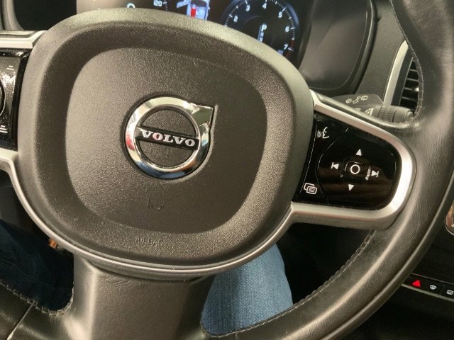 Used 2020 Volvo XC90 T6 Momentum image 26
