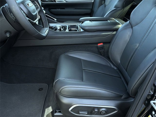 New 2025 Jeep Wagoneer L Series II w/ Premium Group I image 22