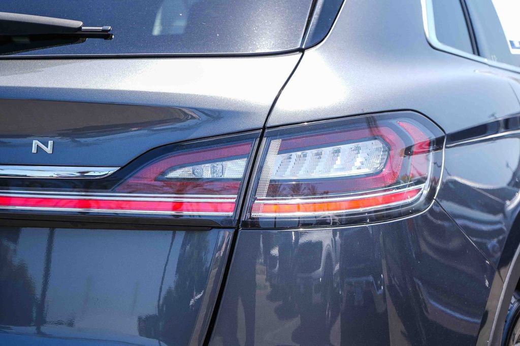 Certified 2023 Lincoln Nautilus AWD image 11