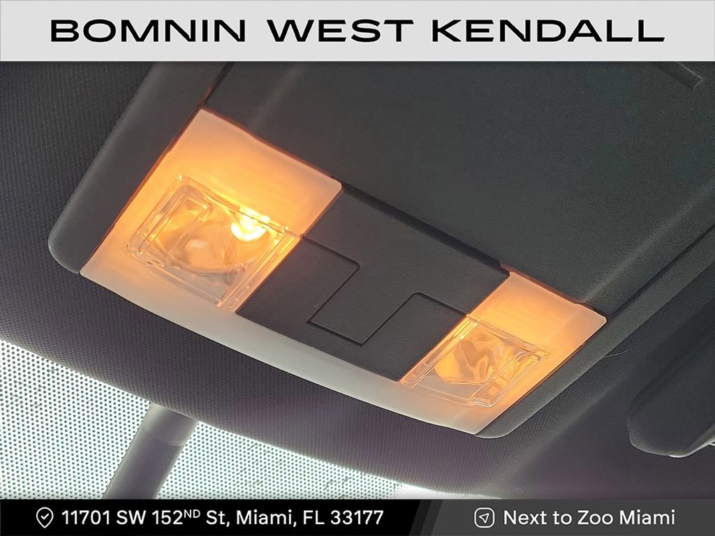 Used 2018 Ford Explorer XLT w/ Equipment Group 202A image 19