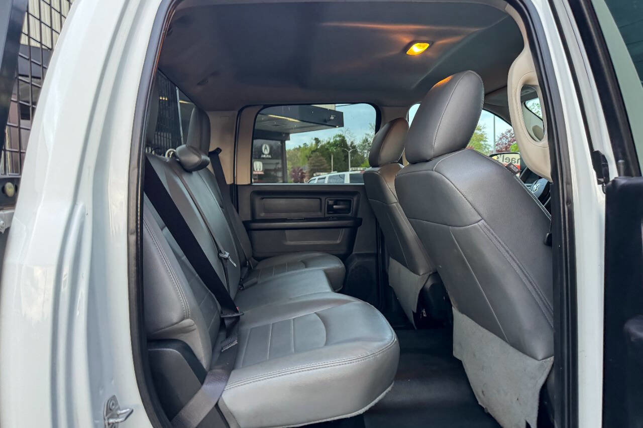 Used 2017 RAM 3500 Tradesman image 12