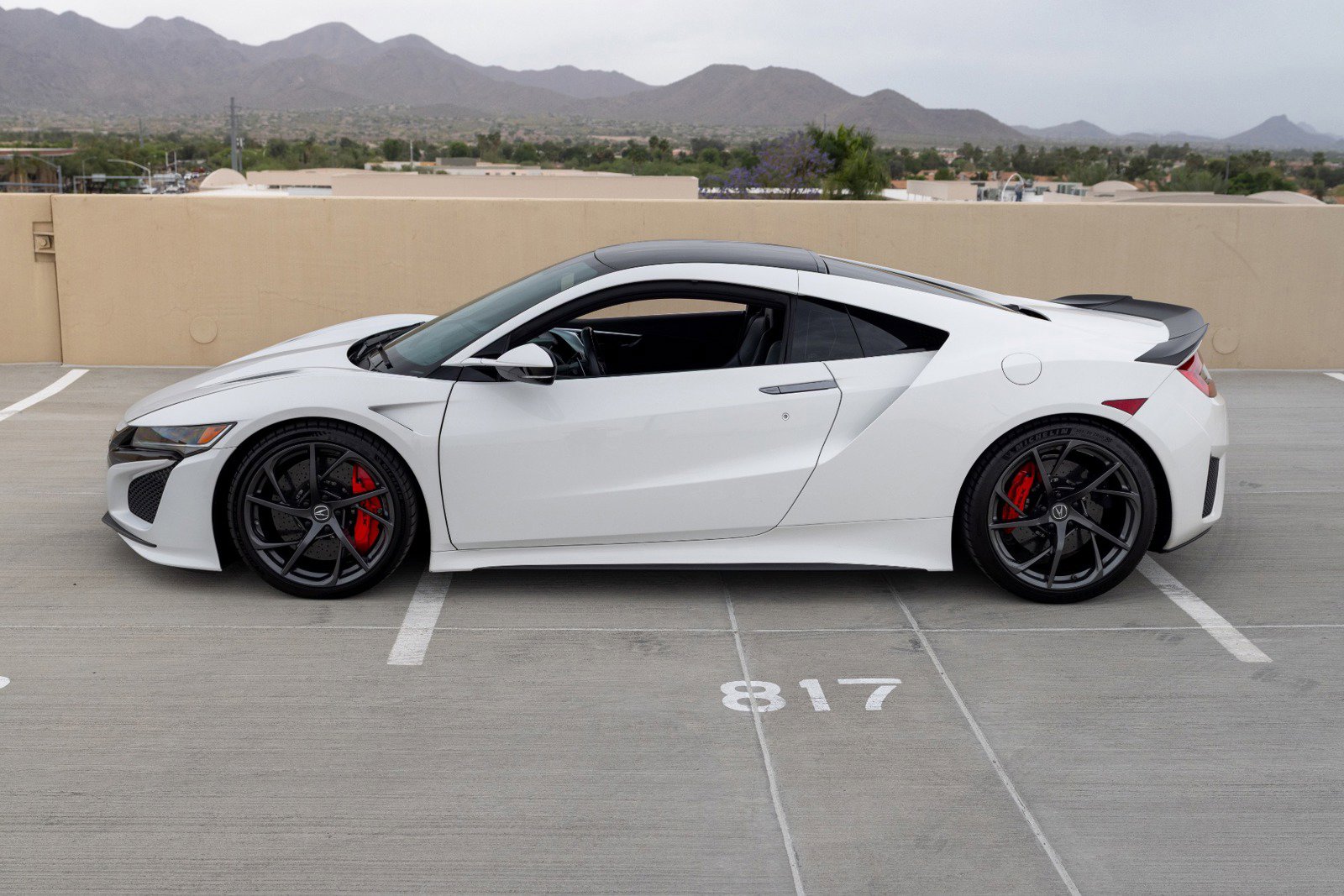 Used 2017 Acura NSX image 12