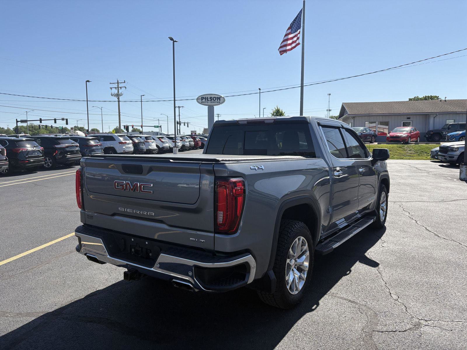 Used 2019 GMC Sierra 1500 SLT w/ SLT Premium Plus Package AWD/4WD image 24