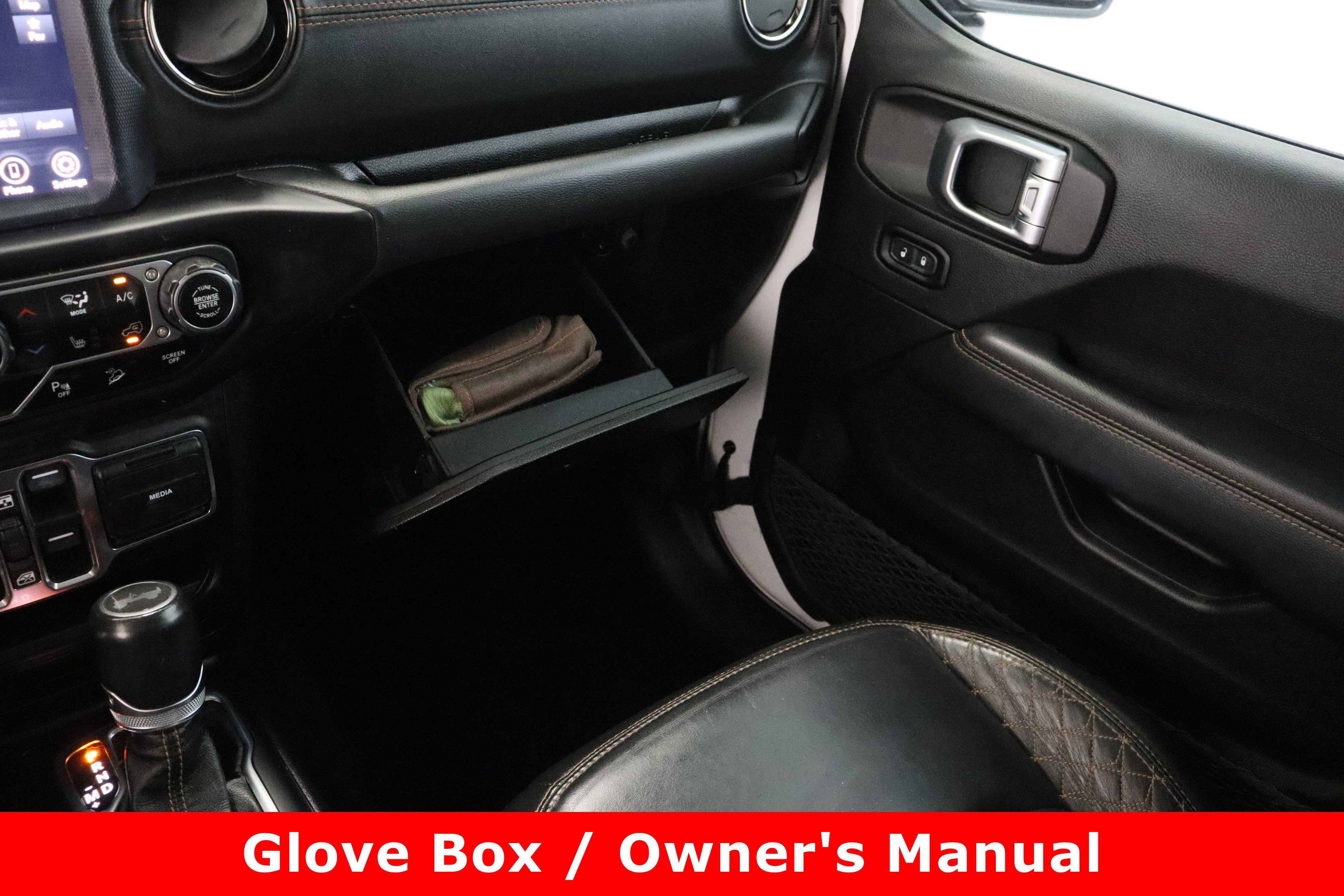 Used 2020 Jeep Wrangler Unlimited Sahara image 24