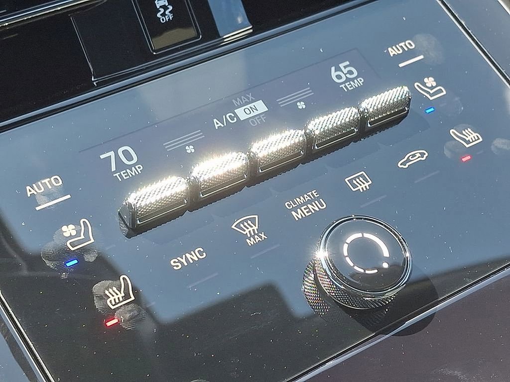 Used 2025 Porsche Panamera 4 image 18