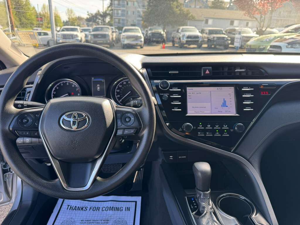 Used 2019 Toyota Camry LE FWD image 11